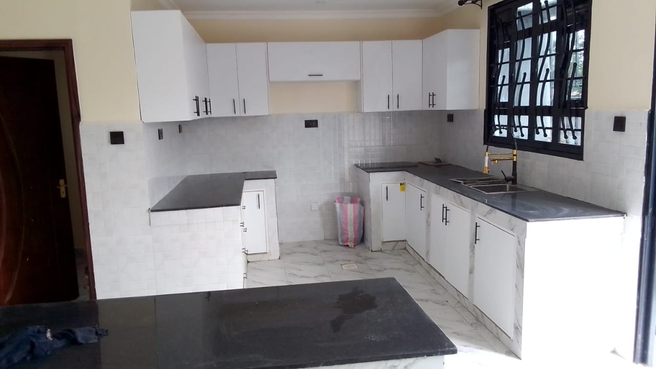 Precast Wall construction