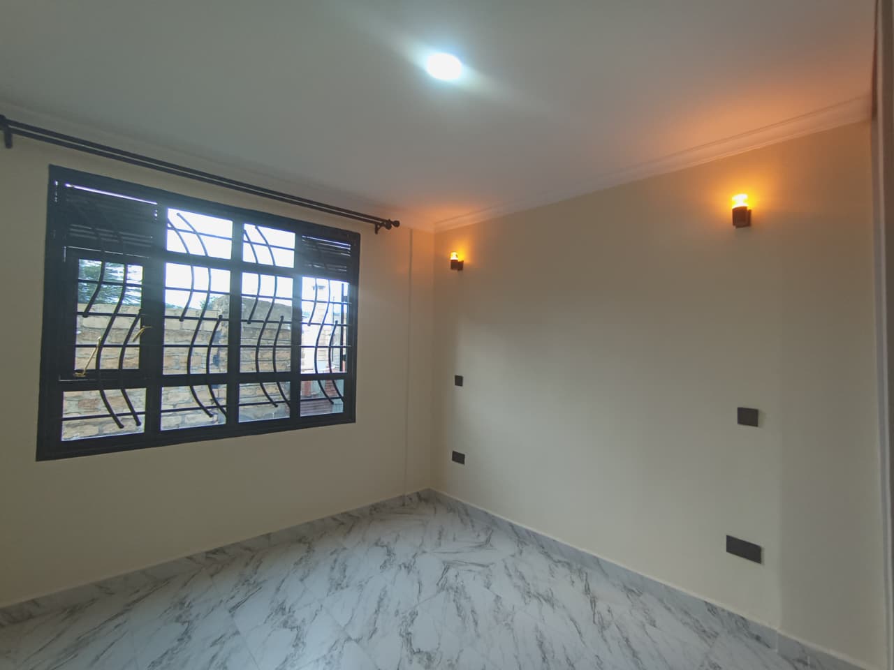 Precast Wall construction